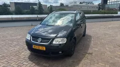 Zwart Gebruikt 2006 VW Touran Highline MPV | € 2.250 (Eerlijke prijs)