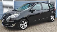 Zwart, metallic lak Gebruikt 2012 Renault Grand Scénic III Bose Edition MPV | € 8.450 (Eerlijke prijs)