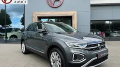 Suv Gebruikt 2024 VW T-Roc Style SUV | € 34.445 (Eerlijke prijs)