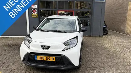 Gebruikt 2023 Toyota Aygo X Play SUV | € 15.250 (Goede deal)