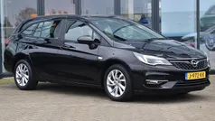 Zwart Gebruikt 2020 Opel Astra Edition Stationwagen | € 13.950 (Eerlijke prijs)