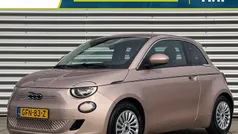 Roze Gebruikt 2024 Fiat 500e La Prima Hatchback | € 24.940 (Eerlijke prijs)