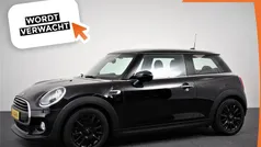 Zwart Gebruikt 2019 Mini Cooper Hatchback | € 16.890 (Eerlijke prijs)