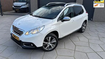 Wit Gebruikt 2014 Peugeot 2008 SUV | € 7.995 (Eerlijke prijs)