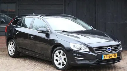 Occasion Volvo V60 Momentum 136 PK (100 kW) 2014 Zwart Stationwagen