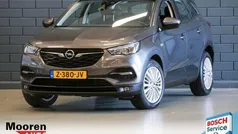 Grijs Gebruikt 2018 Opel Grandland X Innovation SUV | € 15.950 (Eerlijke prijs)