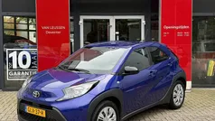 Gebruikt 2024 Toyota Aygo Play Hatchback | € 18.400 (Eerlijke prijs)