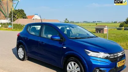 Occasion Dacia Sandero Expression 91 PK (66 kW) 2023 Blauw Hatchback