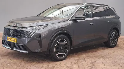 Grijs Occasion 2025 Peugeot e-5008 Avantage SUV | € 43.895 (Super prijs)