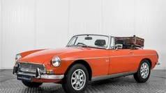 Oranje Gebruikt 1972 MG B | € 16.900