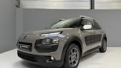 Bruin Gebruikt 2017 Citroën C4 PureTech SUV | € 10.999 (Eerlijke prijs)
