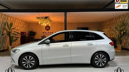 Gebruikt 2020 Mercedes B180 Business MPV | € 22.990 (Goede deal)