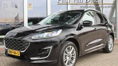 Zwart Gebruikt 2022 Ford Kuga Vignale SUV | € 27.900 (Eerlijke prijs)