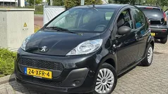 Zwart Gebruikt 2012 Peugeot 107 Access Hatchback | € 3.950 (Eerlijke prijs)