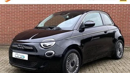 Gebruikt 2023 Fiat 500e Hatchback | € 18.950 (Goede deal)