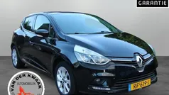Zwart Gebruikt 2017 Renault Clio IV LIMITED Hatchback | € 8.045 (Eerlijke prijs)