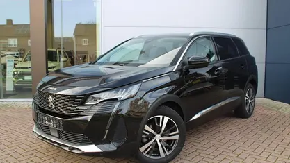 Zwart Gebruikt 2021 Peugeot 5008 Allure SUV | € 24.800 (Goede deal)