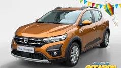 Oranje Gebruikt 2021 Dacia Sandero Comfort Hatchback | € 12.935 (Goede deal)