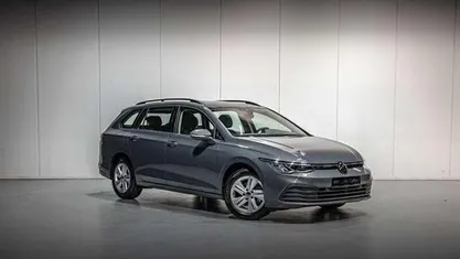 Occasion 2023 VW Golf VIII Life Stationwagen | € 25.950 (Super prijs)
