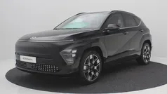 Abyss black Gebruikt 2024 Hyundai Kona Premium SUV | € 36.735 (Goede deal)