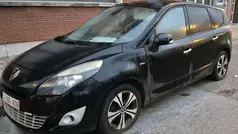 Zwart Gebruikt 2011 Renault Scénic III Bose Edition MPV | € 2.250 (Super prijs)