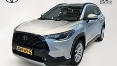 Grijs, metallic lak Gebruikt 2024 Toyota Corolla Cross Active SUV | € 34.950 (Eerlijke prijs)