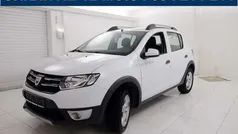 Wit Gebruikt 2015 Dacia Sandero Stepway Hatchback | € 8.450 (Eerlijke prijs)