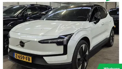 Wit (metallic) Occasion 2024 Volvo EX30 Performance SUV | € 33.950 (Eerlijke prijs)