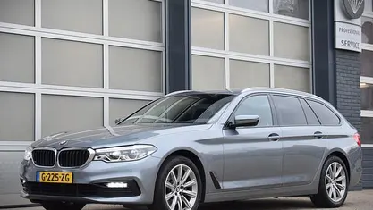 Occasion 2020 BMW 520 Executive Stationwagen | € 25.850 (Eerlijke prijs)
