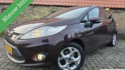 Occasion Ford Fiesta Titanium 97 PK (71 kW) 2009 Paars Hatchback