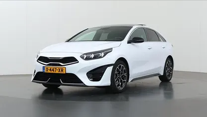 Wit Gebruikt 2024 Kia ProCeed Hatchback | € 25.730 (Super prijs)
