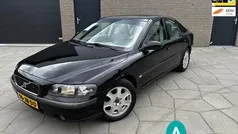 Zwart Gebruikt 2002 Volvo S60 Sedan | € 2.695 (Eerlijke prijs)