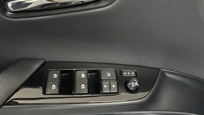 Zilver Occasion 2018 Toyota Prius Executive Hatchback | € 20.900 (Eerlijke prijs)