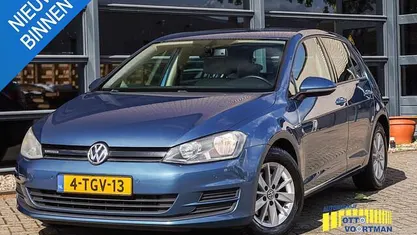 Blauw Gebruikt 2014 VW Golf VII Comfortline Hatchback | € 9.899 (Eerlijke prijs)