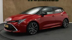 Rood Gebruikt 2019 Toyota Corolla Style Hatchback | € 23.145 (Eerlijke prijs)