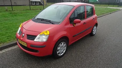 Occasion Renault Modus 75 PK (55 kW) 2006 Rood MPV