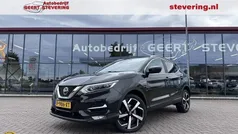 Zwart Gebruikt 2020 Nissan Qashqai SUV | € 21.745 (Eerlijke prijs)