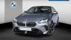 Grijs, metallic lak Gebruikt 2025 BMW 220 M Sport Coupé | € 39.900 (Super prijs)