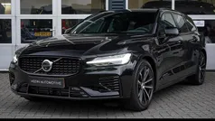 Zwart Gebruikt 2025 Volvo V60 Ultra Stationwagen | € 49.995 (Eerlijke prijs)