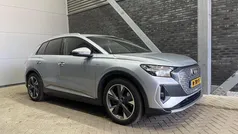 Grijs, metallic lak Gebruikt 2021 Audi Q4 e-tron Advanced Plus SUV | € 29.800 (Goede deal)
