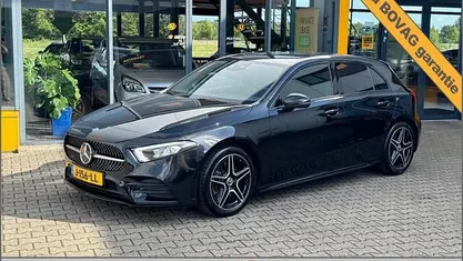 Zwart Gebruikt 2020 Mercedes A220 Edition Hatchback | € 28.895 (Goede deal)