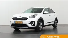 Wit, metallic lak Gebruikt 2021 Kia Niro SUV | € 20.835 (Eerlijke prijs)