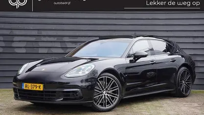 Zwart Occasion 2018 Porsche Panamera Sport Turismo Stationwagen | € 72.400 (Eerlijke prijs)