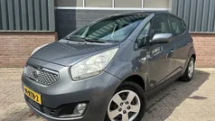 Grijs, metallic lak Gebruikt 2011 Kia Venga Hatchback | € 7.499 (Eerlijke prijs)