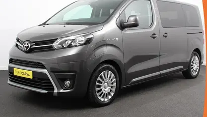 Grijs Gebruikt 2022 Toyota Proace MPV | € 30.990 (Eerlijke prijs)