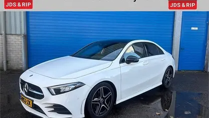 Gebruikt 2020 Mercedes A180 Business Sedan | € 24.950 (Eerlijke prijs)