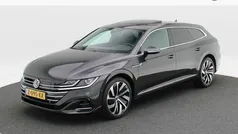 Zwart Gebruikt 2022 VW Arteon Business+ Stationwagen | € 36.850 (Eerlijke prijs)