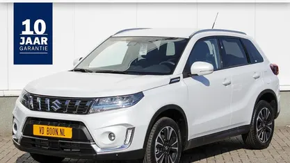Wit Occasion 2021 Suzuki Vitara Style SUV | € 23.095 (Eerlijke prijs)