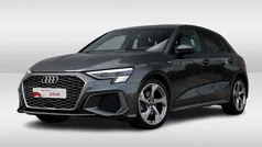 Grijs Gebruikt 2022 Audi A3 Sportback e-tron S-Line Hatchback | € 31.450 (Eerlijke prijs)