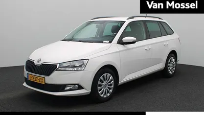 Gebruikt 2021 Skoda Fabia Ambition Hatchback | € 12.400 (Eerlijke prijs)